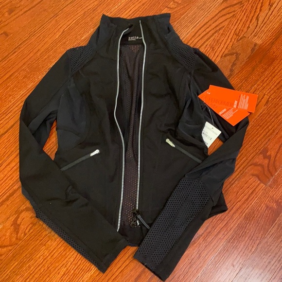 Zella Sweaters - Brand new zella sweatshirt